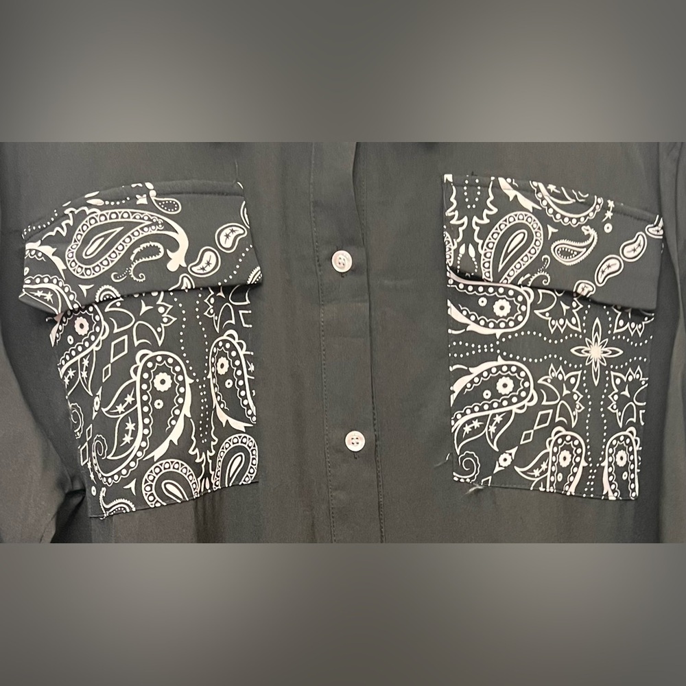 NWT Black and White Paisley Button Down Shirt size 4X - Picture 3 of 6